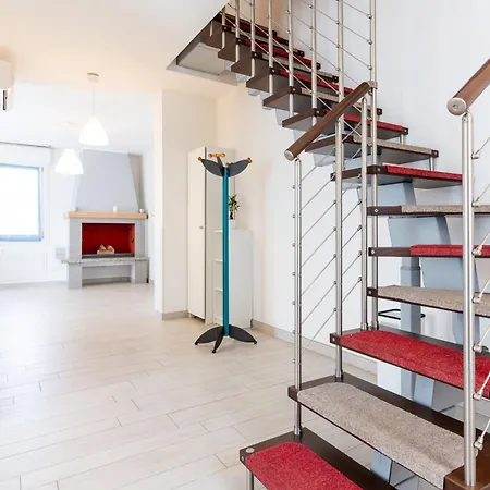 Pierre Apartment
